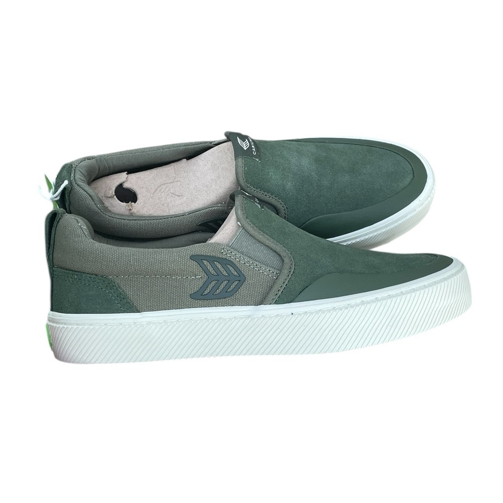 Cariuma Slip-On Pro sneakers in Bronze Green Suede, M8/W9.5, NIB